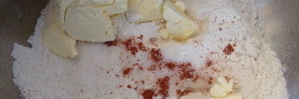 пикантное печенье с сыром чеддер и миндалем