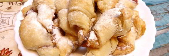 рогалики из слоеного теста