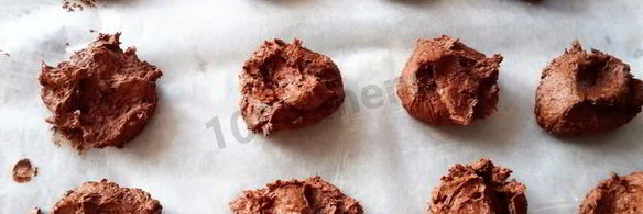 шоколадное печенье с фисташками