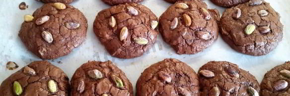 шоколадное печенье с фисташками