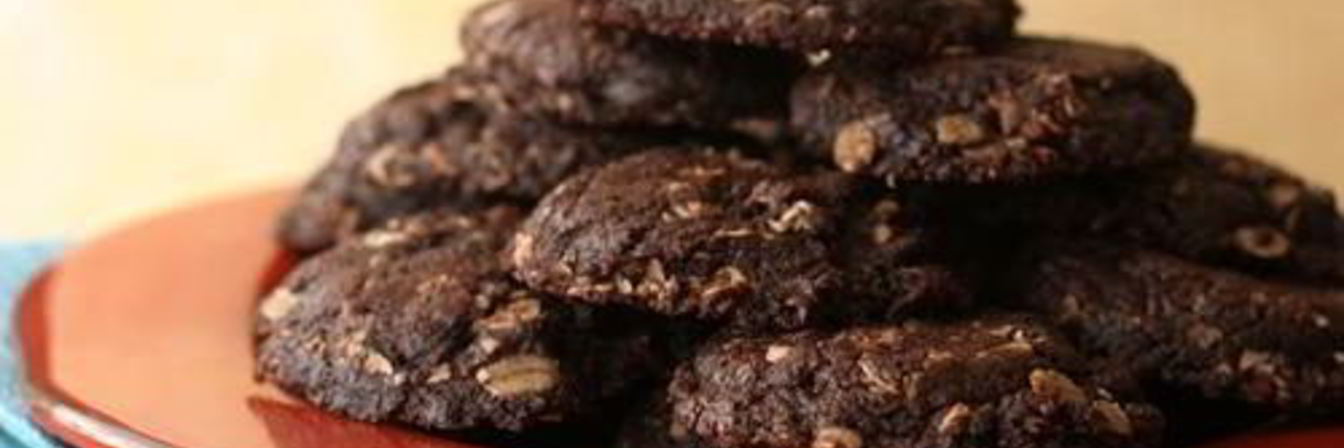 Шоколадное печенье с овсяными хлопьями