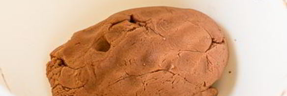 шоколадное песочное печенье с арахисом