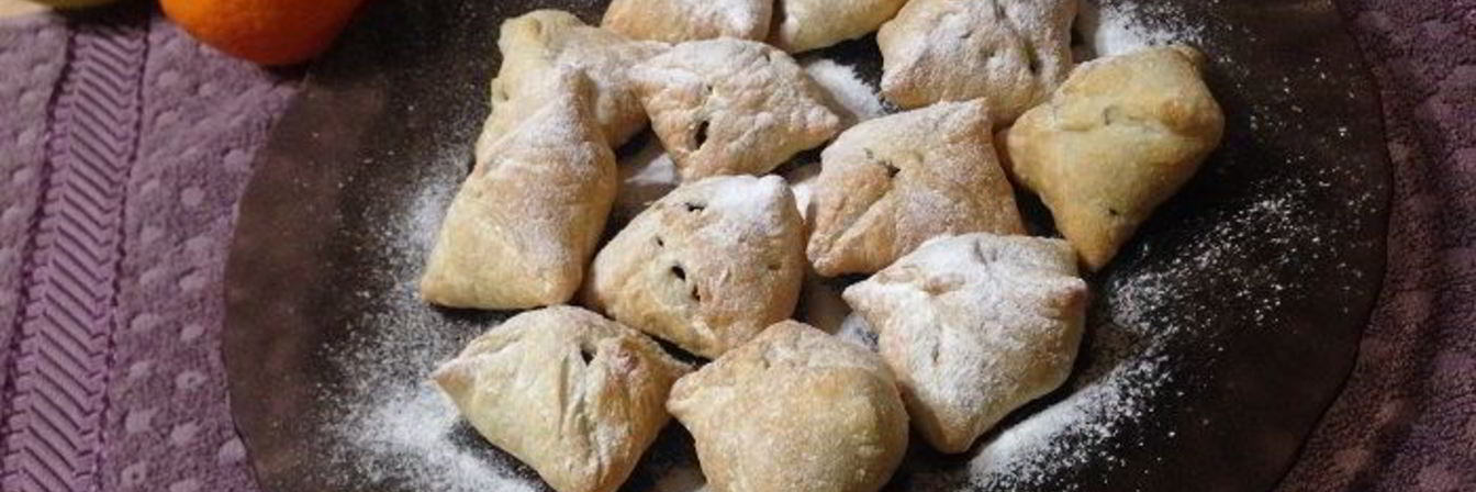 Слоеные печенья с шоколадом и орехами