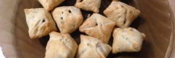 слоеные печенья с шоколадом и орехами