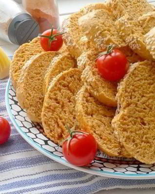 Закусочное печенье бискотти с сыром и пряностями