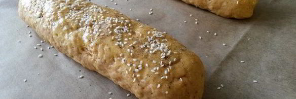 закусочное печенье бискотти с сыром и пряностями