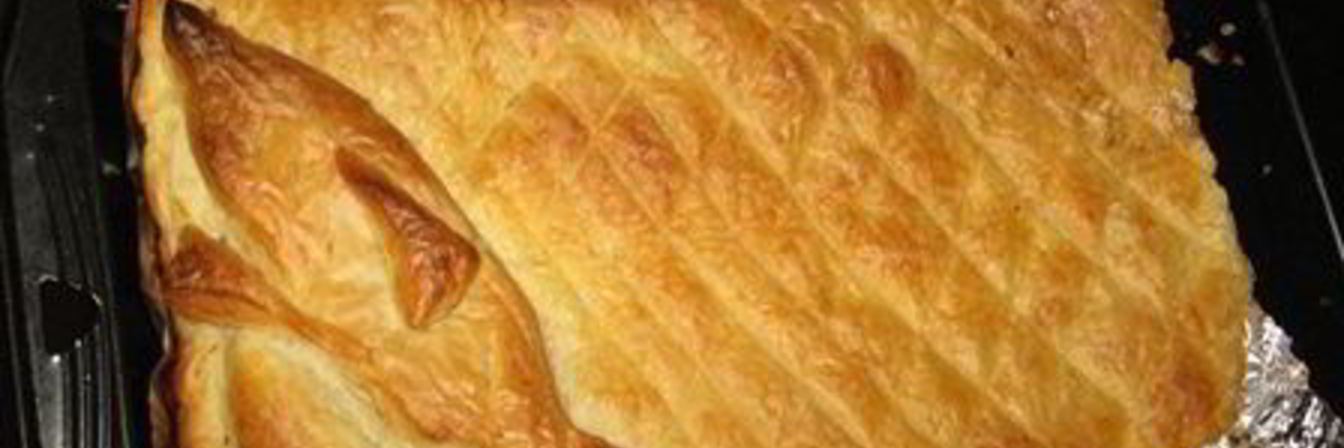 Быстрый пирог с семгой