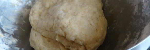 грушевый пирог с хрустящей посыпкой