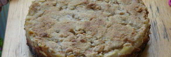 грушевый пирог с хрустящей посыпкой