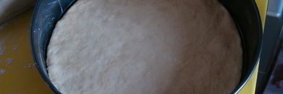 грушевый пирог с хрустящей посыпкой