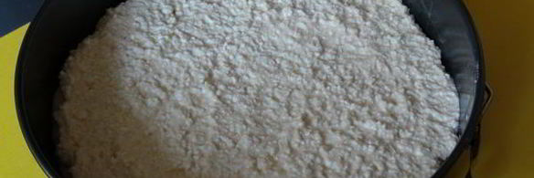 грушевый пирог с хрустящей посыпкой