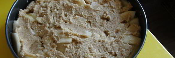 грушевый пирог с хрустящей посыпкой