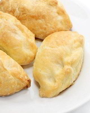 Картофельные пироги с зерненым творогом