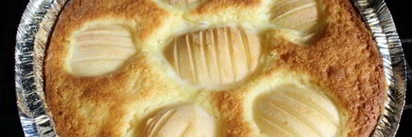 кукурузно-манный пирог с грушами