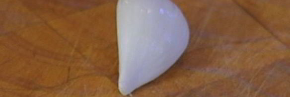 открытый пирог с цукини и козьим сыром