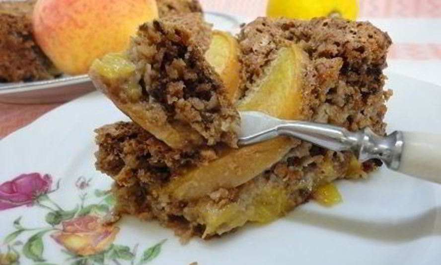 Рецепт овсяного пирога с персиками