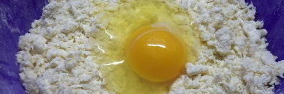 песочный пирог с омлетом