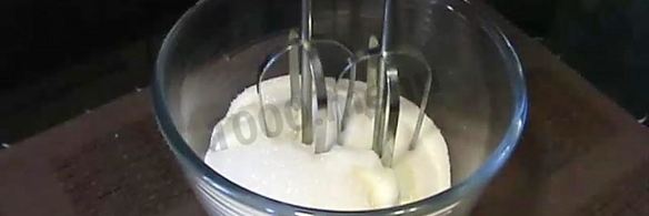 песочный пирог со сметанной заливкой со сливами