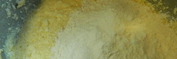 пирог-кольцо с яблочными розами