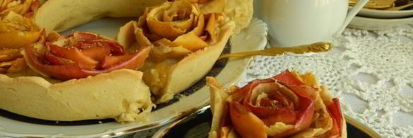 пирог-кольцо с яблочными розами