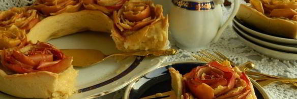 пирог-кольцо с яблочными розами