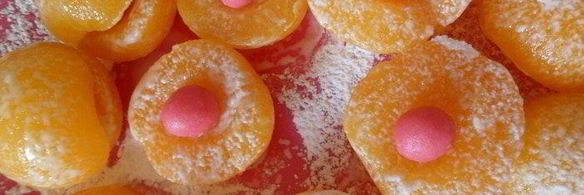 пирог с абрикосами и взбитыми сливками