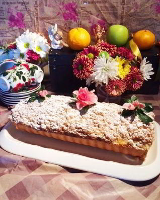 Пирог с фаршированными яблоками