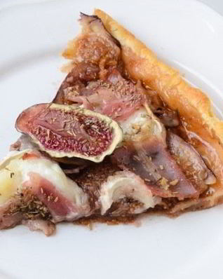 Пирог с инжиром и козьим сыром