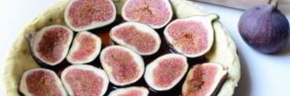 пирог с инжиром и козьим сыром