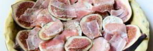 пирог с инжиром и козьим сыром