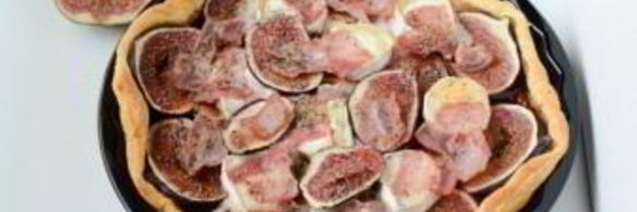 пирог с инжиром и козьим сыром