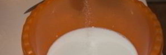 пирог с капустой и рыбной консервой