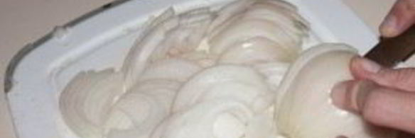 пирог с капустой и рыбной консервой