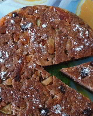 Пирог с сухофруктами в мультиварке