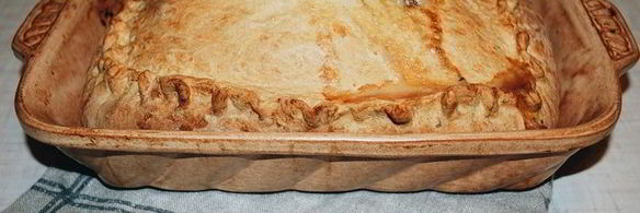 пирог с томленым мясом и горохом