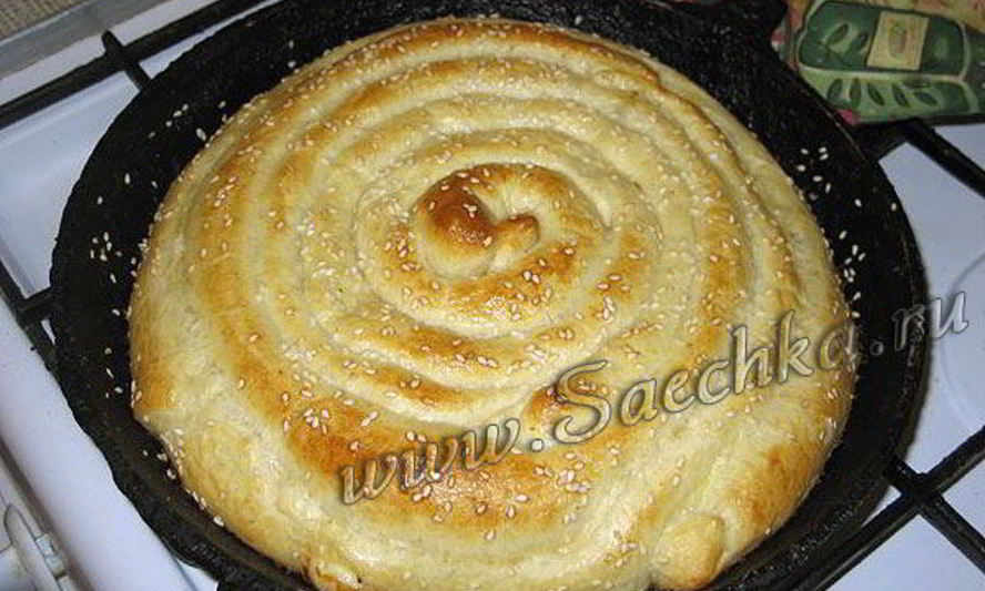 Рецепт пирога улитка с сыром из слоеного теста