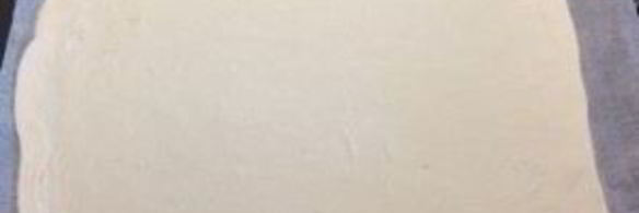 слоеный пирог с яйцом и зеленым луком