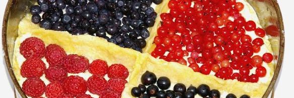 творожный пирог четыре ягоды