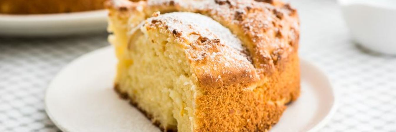 Творожный пирог с айвой