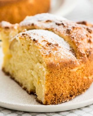 Творожный пирог с айвой