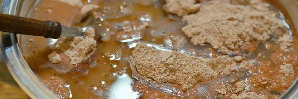 вегетарианский шоколадный пирог со сливой