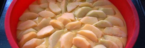 яблочный пирог со сливочной заливкой