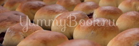 быстрые дрожжевые пирожки с вишней