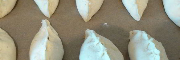 быстрые пирожки с капустой и сердечками