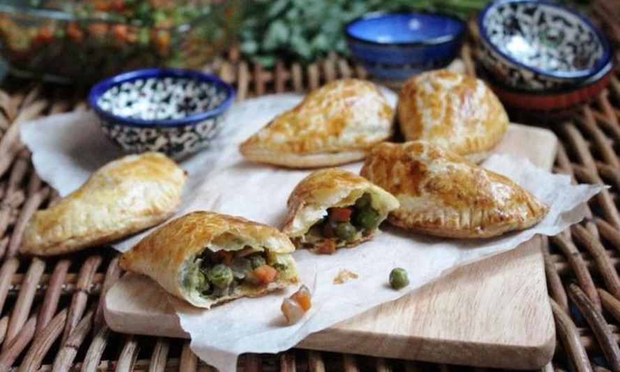 Рецепт марокканских пирожков с морковью и горохом