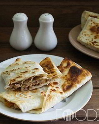 Пирожки из лаваша с мясом в духовке