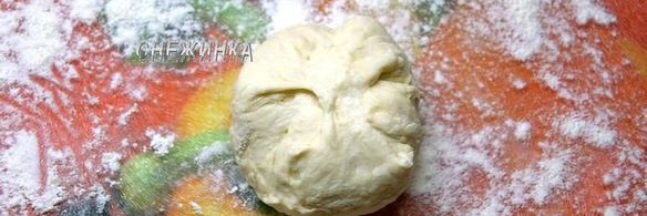 пирожки на кефире без яиц с домашним яблочным вареньем с корицей