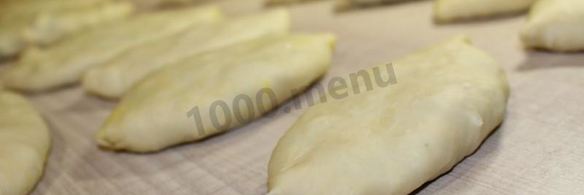 пирожки на кефире с зеленым луком и яйцом