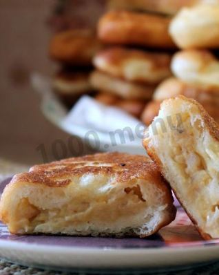 Пирожки с горохом жареные на сковороде