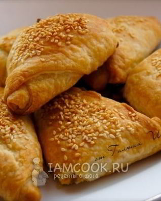 Пирожки с грибами и сыром